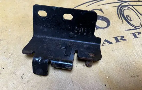 Ford Bronco Convertible roof hinge M2DBS515A52AE