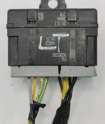 Citroen C6 Seat heating relay 9638053380