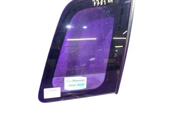 Ford Fusion Rear side window