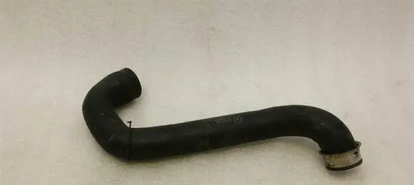 Mercedes-Benz CLS C219 Engine coolant pipe/hose A2115014482