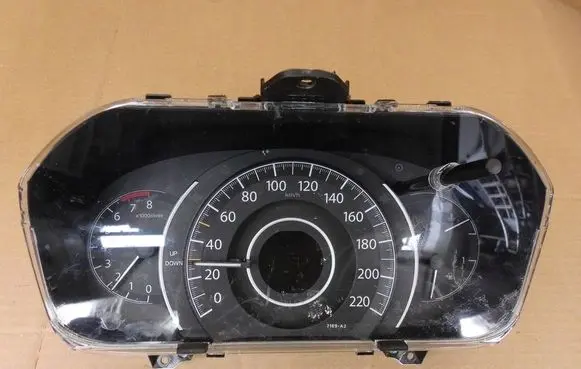 Honda CR-V Speedometer (instrument cluster) 78100T1EP150 HR0408758 78100T1E