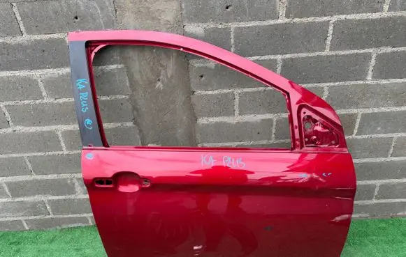 Ford Ka Rear door