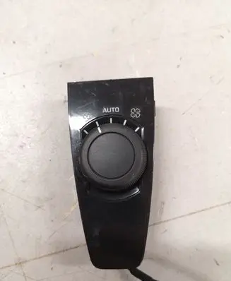 Interior fan control switch
