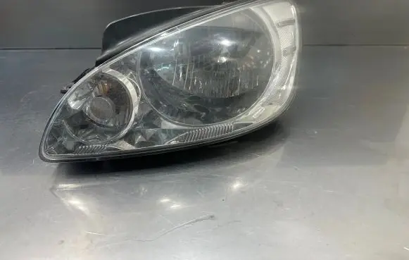 Hyundai Getz Headlight/headlamp 921010b500