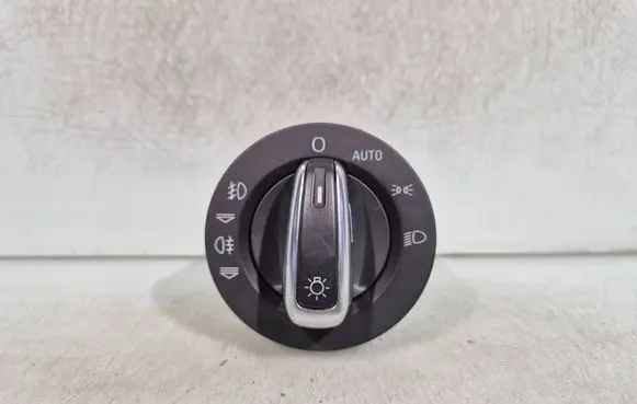 Audi Q7 4L Light switch