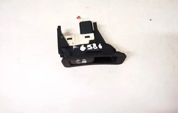 Mitsubishi Outlander Seat control switch 8610a051