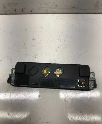 Audi A5 8T 8F Antenna control unit 8T0035225J 132007
