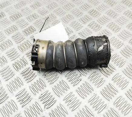 BMW 5 F10 F11 Intercooler hose/pipe 8513451
