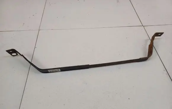 Fuel tank mounting bracket