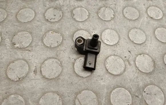 BMW X3 F25 Air pressure sensor 7804742