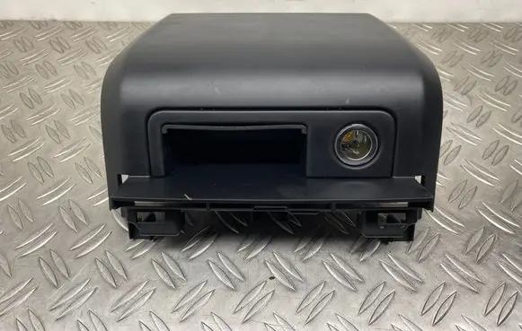 Other center console (tunnel) element