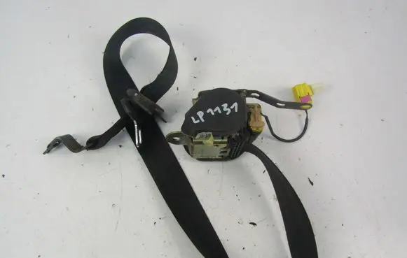 Volkswagen Polo Set of seat belts 