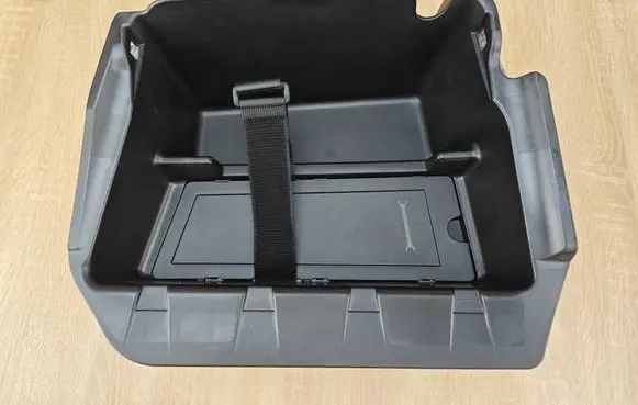BMW 4 G22 G23 G24 G26 Glove box in trunk 9893879
