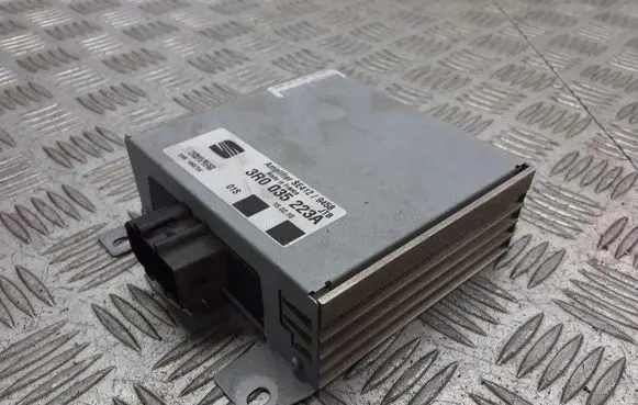 Seat Exeo (3R) Sound amplifier 3R0035223A