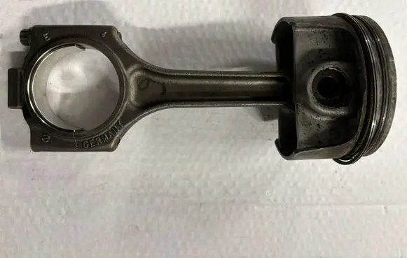 Porsche Cayenne (92A) Piston 94810304572