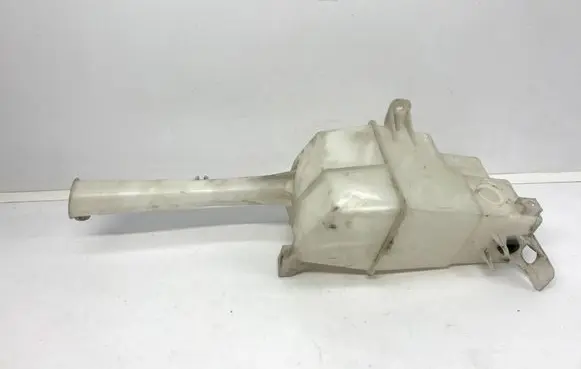 Hyundai Santa Fe Windshield washer fluid reservoir/tank 986102W000