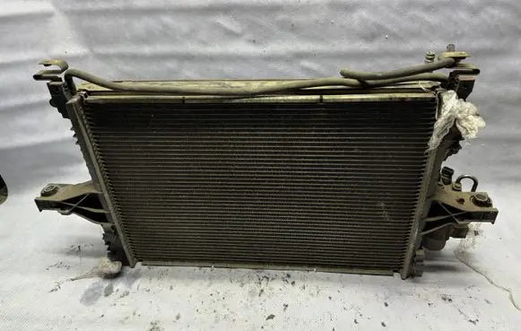 Volvo S60 Coolant radiator 30645149