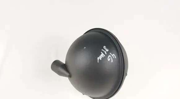 Volkswagen Golf IV Vacuum air tank 054129808