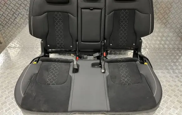 KIA Sportage Second row seats PU13980