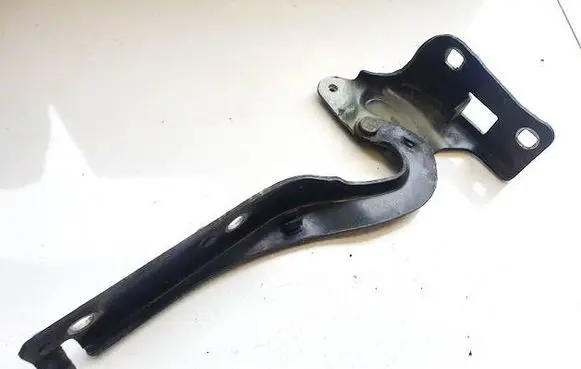 Engine bonnet/hood hinges