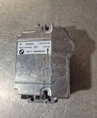 BMW X6 E71 Airbag control unit/module 9240083 0285010258