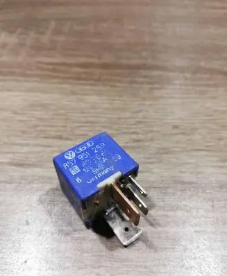 Volkswagen Golf III Other relay 857951253 BLUE