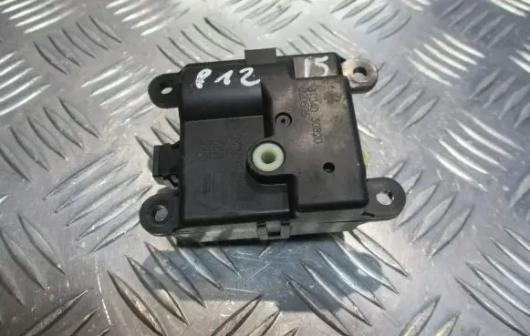 Nissan Primera Central body control module 3T04030820