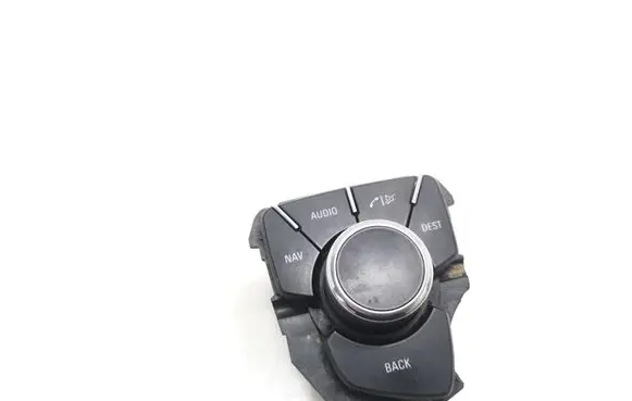 Multifunctional control switch/knob