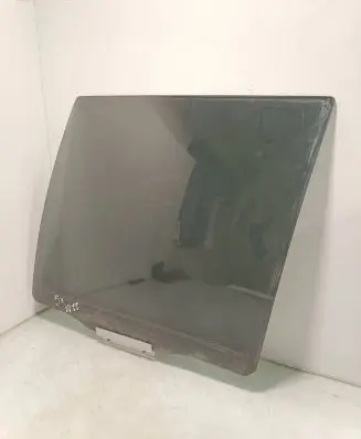 Volvo XC90 Rear door window glass As3