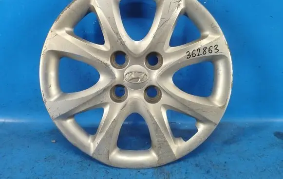 Hyundai Accent V Wheel nut cap/cover 529601R000