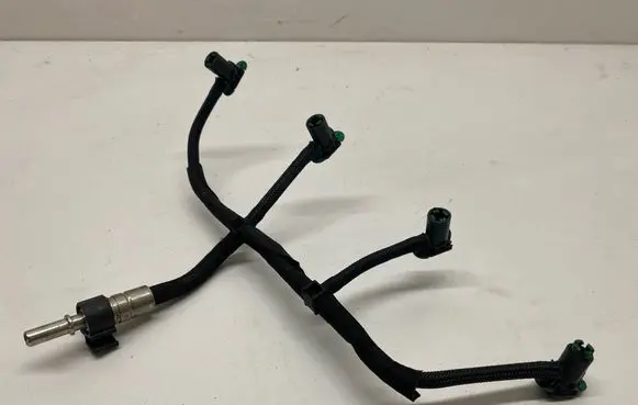 Land Rover Evoque I Fuel return line/hose 