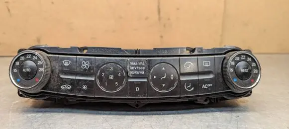 Mercedes-Benz E W211 Climate control unit 2118300385 Q00112103