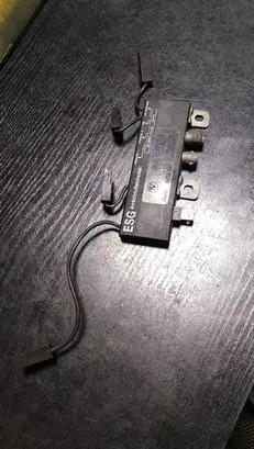 BMW 7 E32 Antenna control unit 65241379761