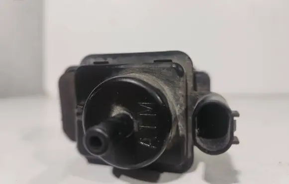 Mercedes-Benz Vito Viano W638 Turbo solenoid valve A0005450427