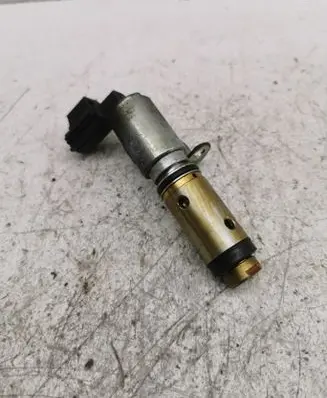 Volvo XC60 Camshaft vanos timing valve 7G9N9M424