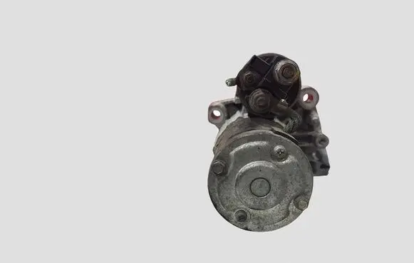 Peugeot 508 Starter motor 9801667780 M000T22473