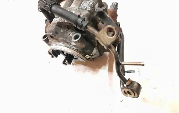 Toyota Avensis T250 Fuel injection high pressure pump 221000R010