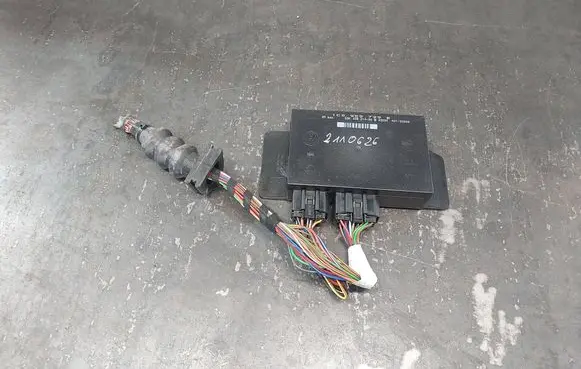 Volkswagen PASSAT B5.5 Comfort/convenience module 1C0959799B