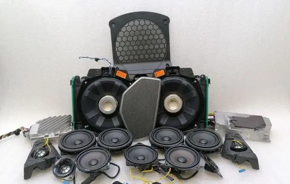 BMW M3 G80 Sound amplifier HV5A5CA8901 R35A8648201