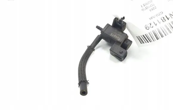 Toyota Auris 150 Other engine bay part 258600R010