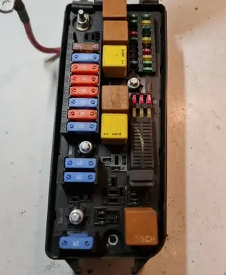 Opel Vectra C Fuse module 460023260 24438039 12757107