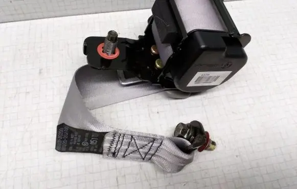 KIA Magentis Rear seatbelt 898102G200 898102G100 0434213
