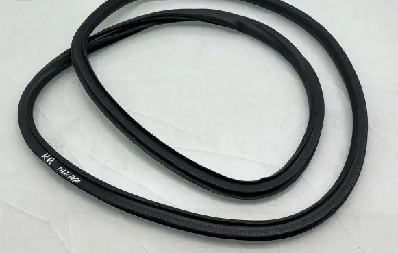 Front door rubber seal