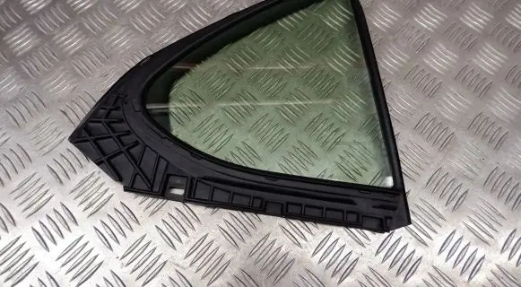 Lexus UX Rear side window 6818876020 6812376050