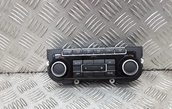 Volkswagen Scirocco Climate control unit 5K0907044DT