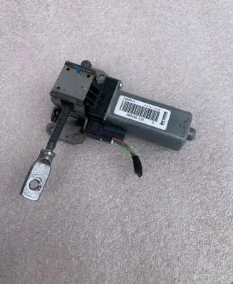 Volkswagen Tiguan Seat adjustment motor D3593.01 988582-105