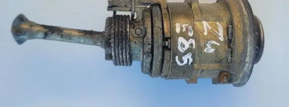 BMW Z4 E85 E86 Front door lock (next to the handle) 