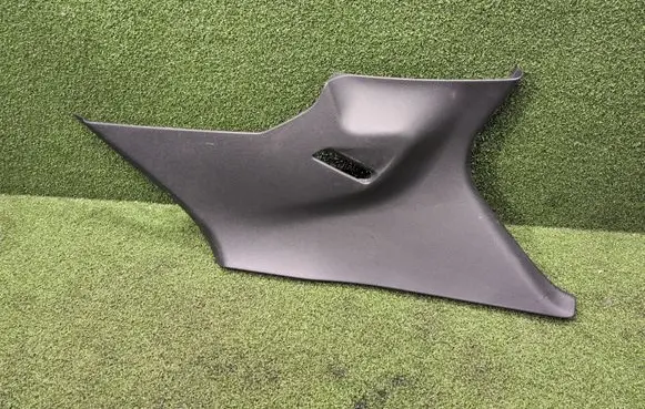 Peugeot 2008 II (D)pillar trim (top) 98255679ZD