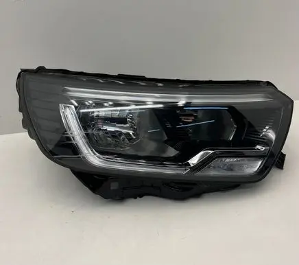 Renault Kangoo III Headlight/headlamp 260100108R 1006E008 0062510