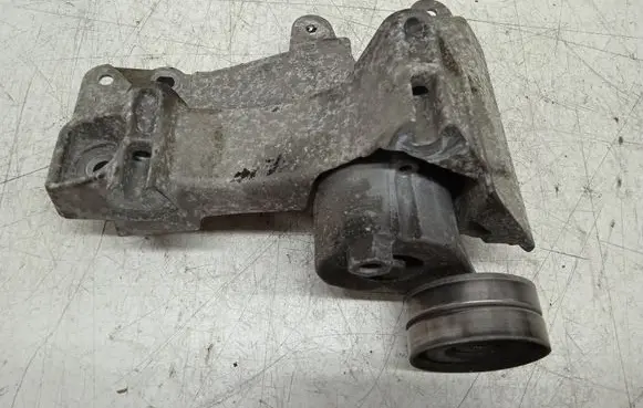 Renault Scenic III - Grand scenic III Generator/alternator bracket 117500001R